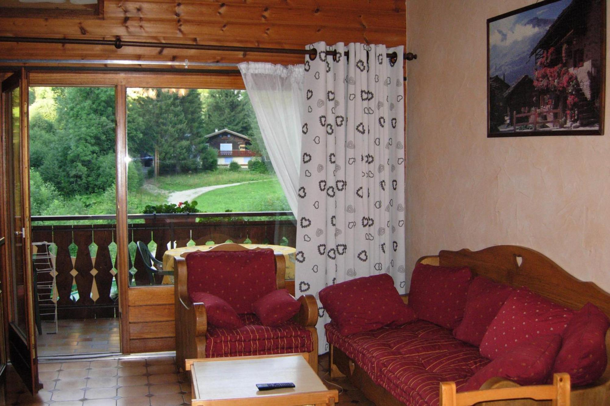Au Bois De Lune Chatel Exterior photo